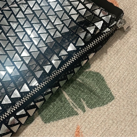 COWBOY CARTER Zara Sequin Shorts Suit Set - Picture 4 of 9